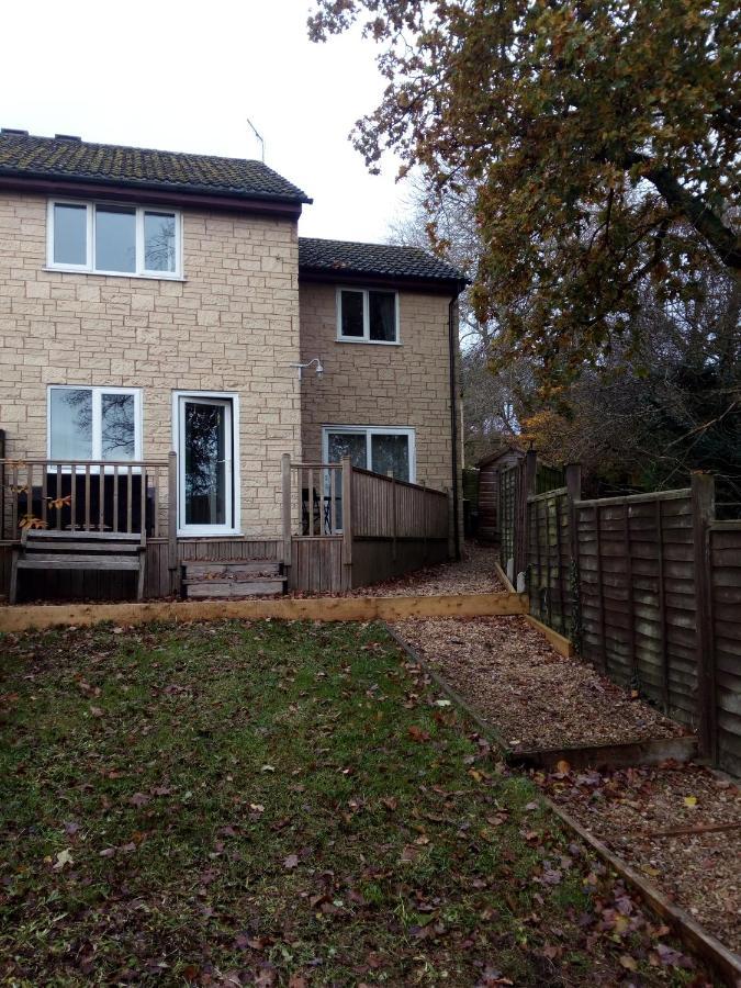 New Cottage Chalford 外观 照片